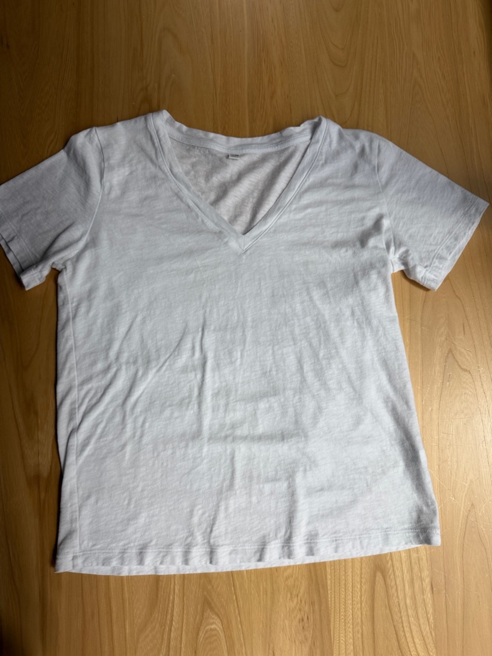 Uniqlo V-Neck Short Sleeve T-Shirt